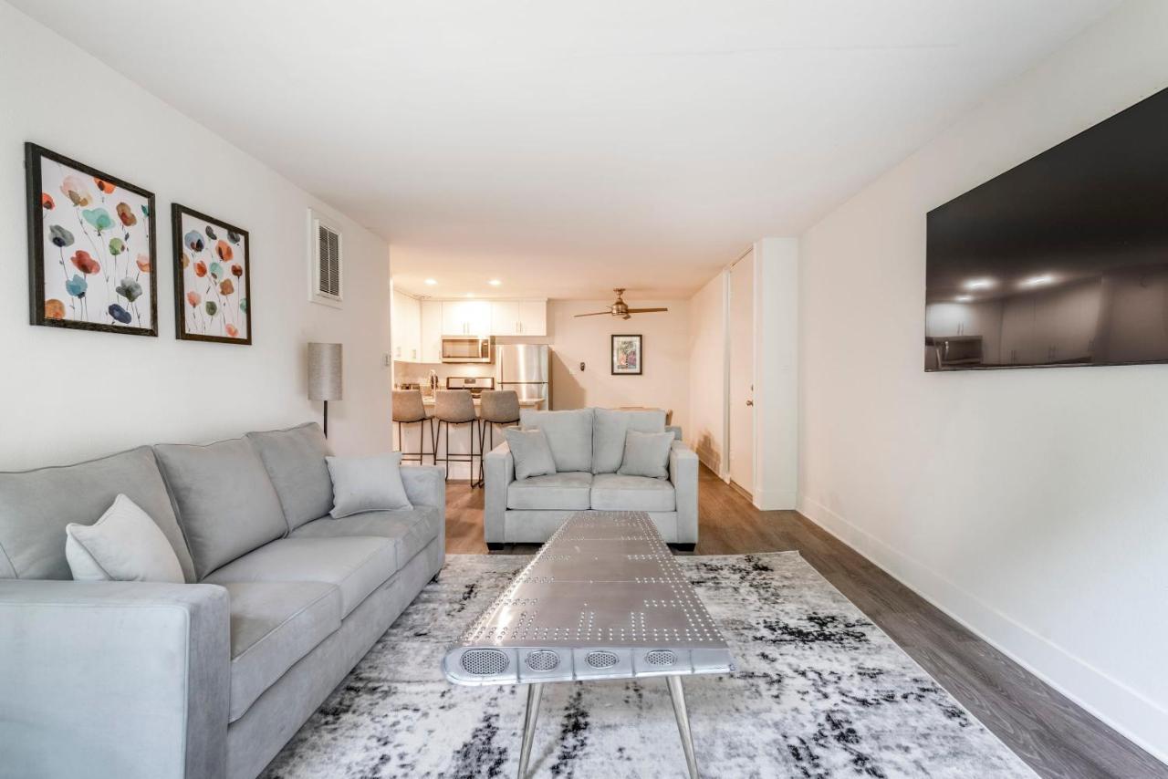 New Luxury Weho Boys Town Med Appartement Los Angeles