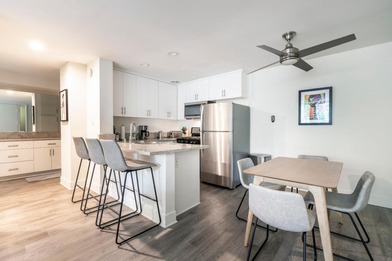 New Luxury Weho Boys Town Med Appartement